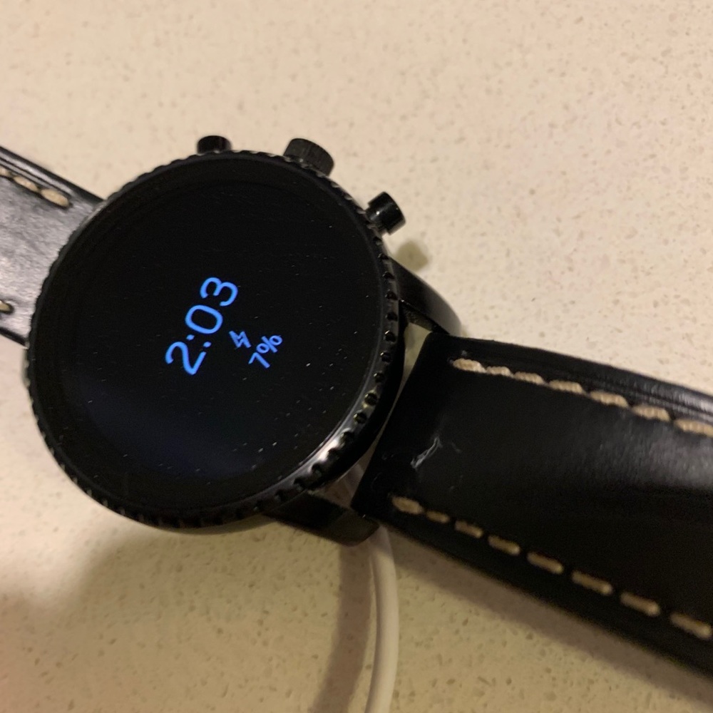 Fossil Gen 4 smart watch with charger. - Picture 3 of 7